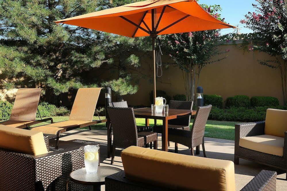 Courtyard By Marriott Oklahoma City Northwest Buitenkant foto