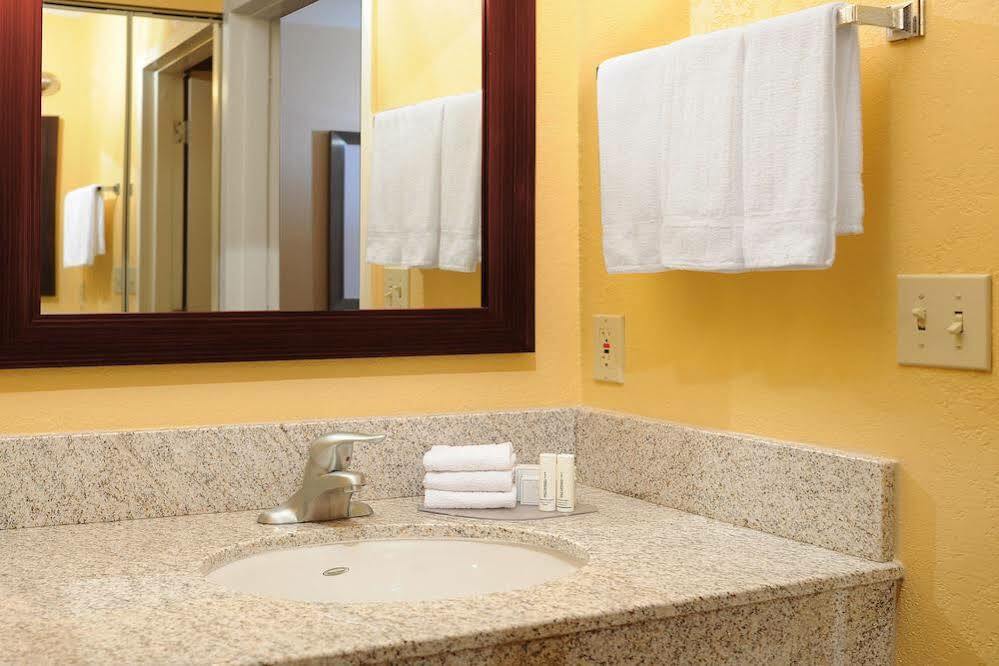 Courtyard By Marriott Oklahoma City Northwest Buitenkant foto